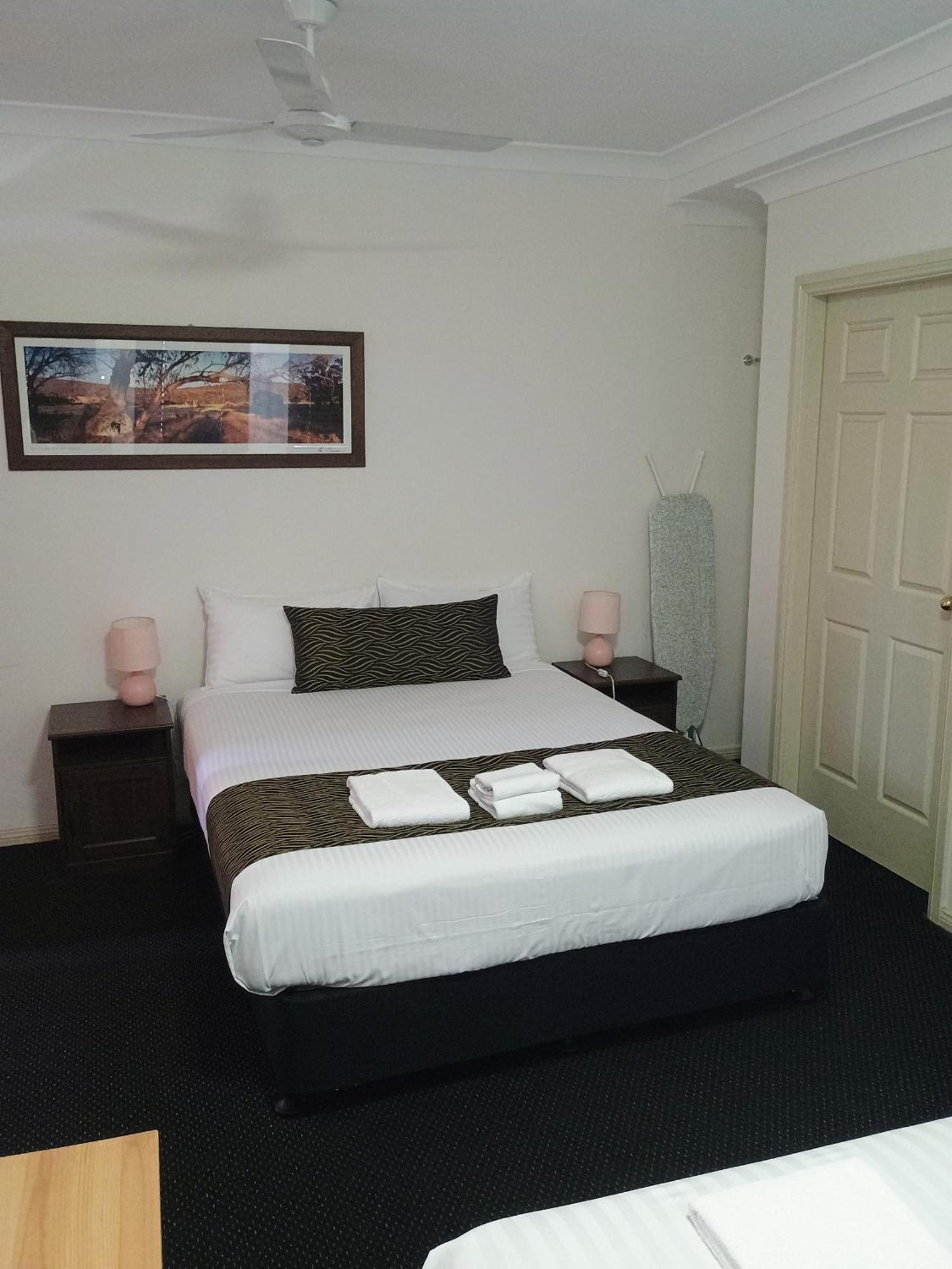 Across Country Motor Inn Dubbo Kültér fotó